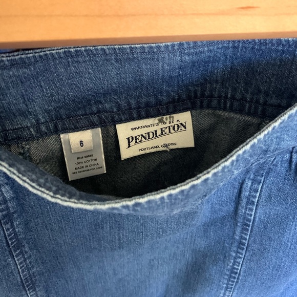 Pendelton Denim Skirt A-Line Design W/Pockets Sz 6 - Picture 3 of 3